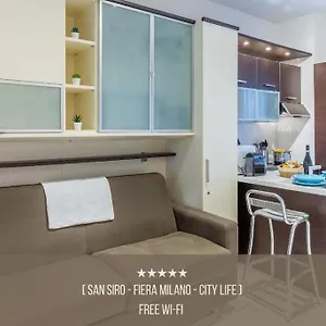 Strategic House - Metro M5 San Siro - Free Wi-fi Milano